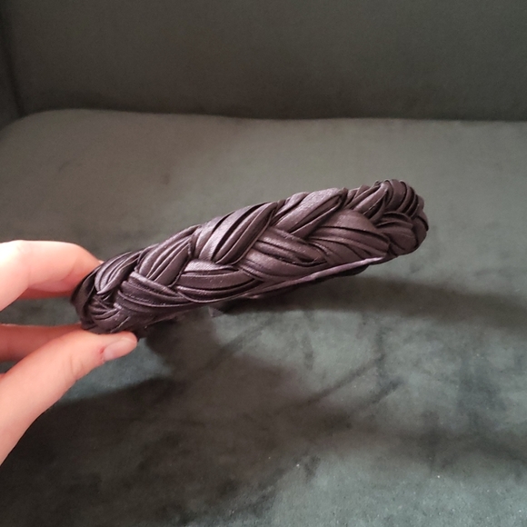 Collection of Barely-Worn Headbands - Picture 3 of 4